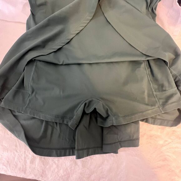 Toreel Green Tennis Exercise Dress with Shorts with pockets underneath Size XL - Picture 7 of 11